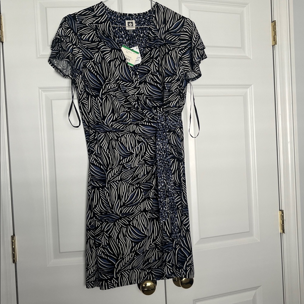 Anne Klein Blue and White Patterned Garment size PL